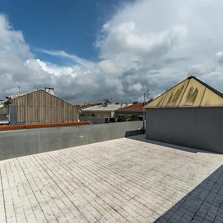 Close To Everything Your Gray Prm 2t *