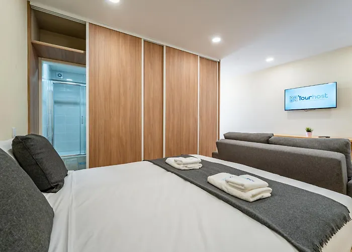 Close To Everything Your Gray Prm 2t Apartman